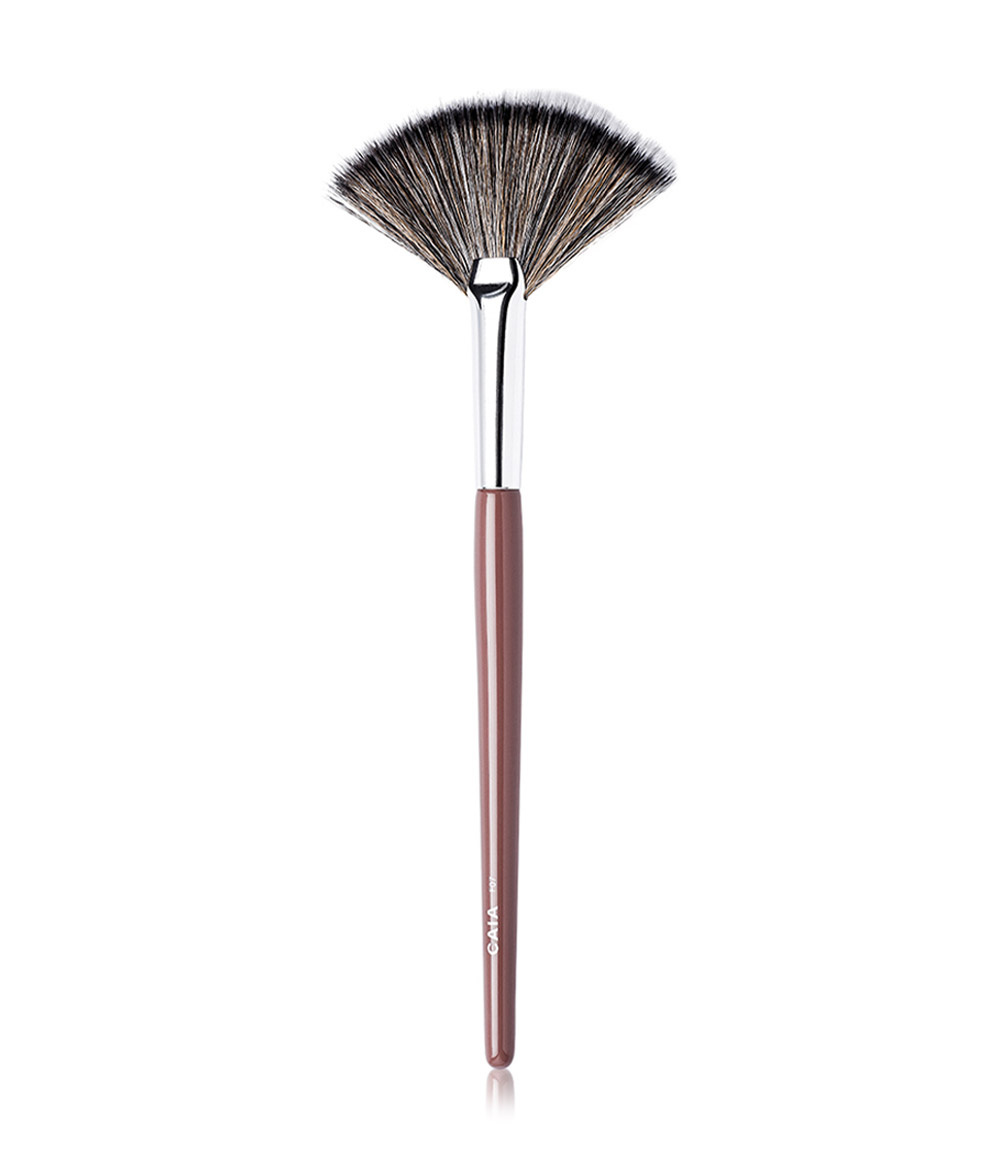 HIGHLIGHTER FAN BRUSH F07 in der Gruppe PINSEL & ZUBEHÖR / PINSEL / Make-Up-Pinsel bei CAIA Cosmetics (CAI144)