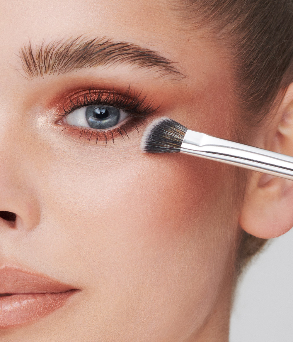 ANGLED FLAT BRUSH 07