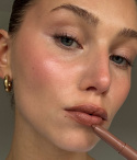 CARAMEL CUTIE LIP CRAYON CARAMEL CUTIE LIP CRAYON