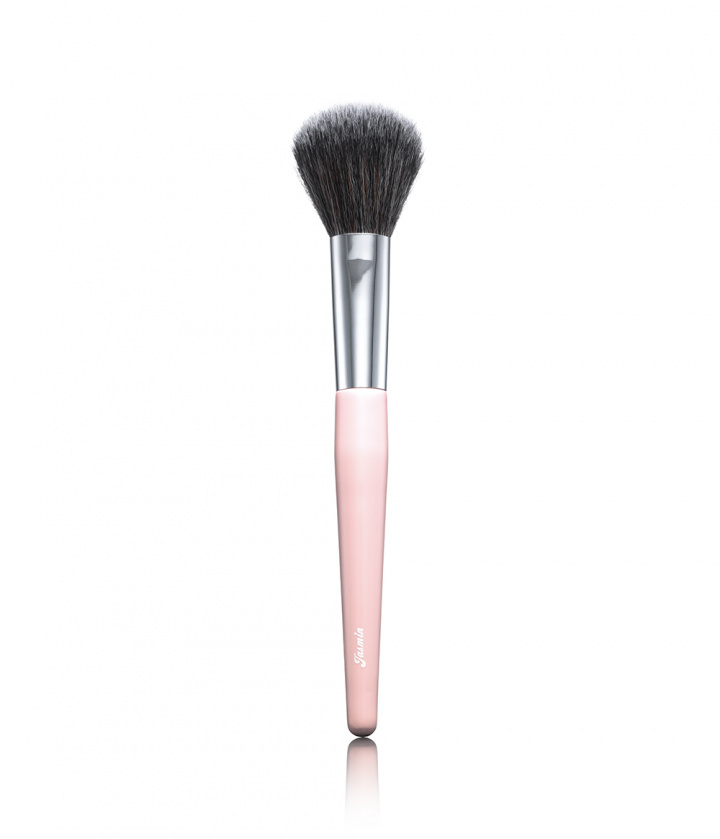 DOMED POWDER BRUSH 03 - LIMITED EDITION in der Gruppe PINSEL & ZUBEHÖR / PINSEL / Make-Up-Pinsel bei CAIA Cosmetics (CAI538)