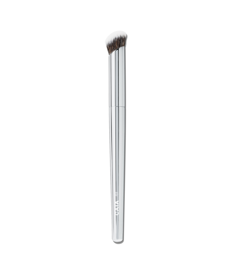 SOFT BLEND BRUSH F27 in der Gruppe PINSEL & ZUBEHÖR / PINSEL / Make-Up-Pinsel bei CAIA Cosmetics (CAI552)